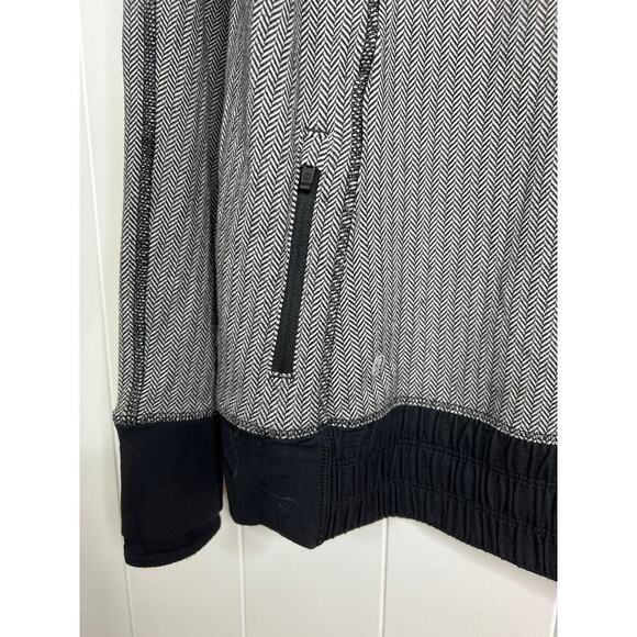 Lululemon Think Fast Hoodie Size 10 - Picture 8 of 10